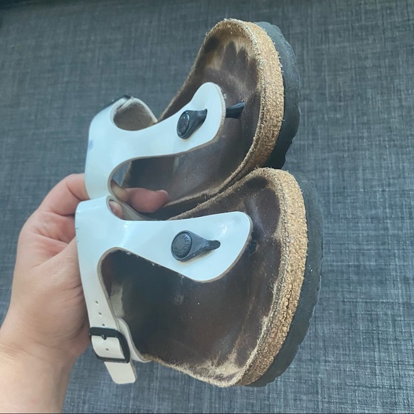 BIRKENSTOCK GIZEH WHITE THONG SANDALS - Picture 4 of 12